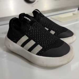 Boy Adidas Bubblecomfy Slip-On size 10k